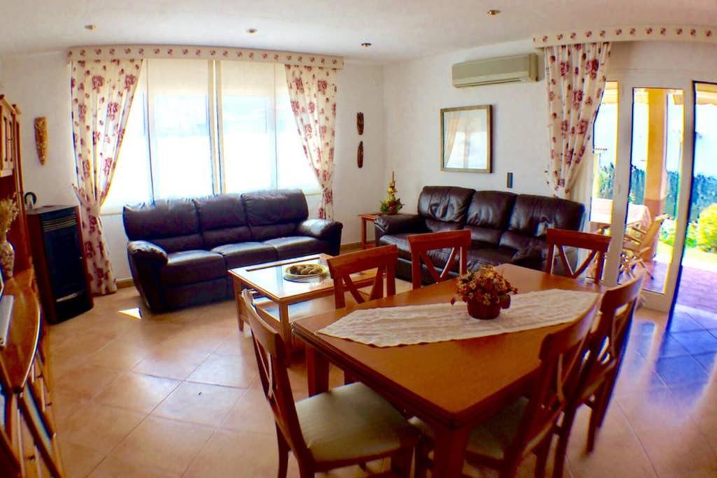 Villa Sirena Cala'N Blanes  ภายนอก รูปภาพ